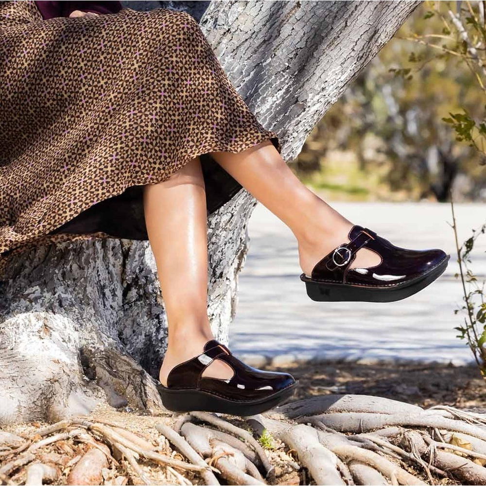 Alegria Professional Classic Black Cherry Patent Leather Clog APMA